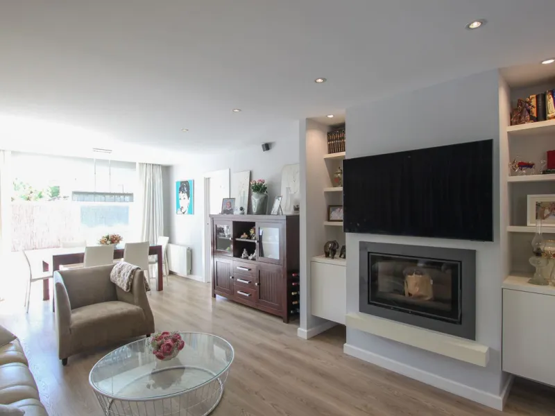 Apartment - Ground Floor Apartment в продаже в Marbella, Málaga. В доме 3 спален и 2 ванных комнат. Площадь дома 166 м²