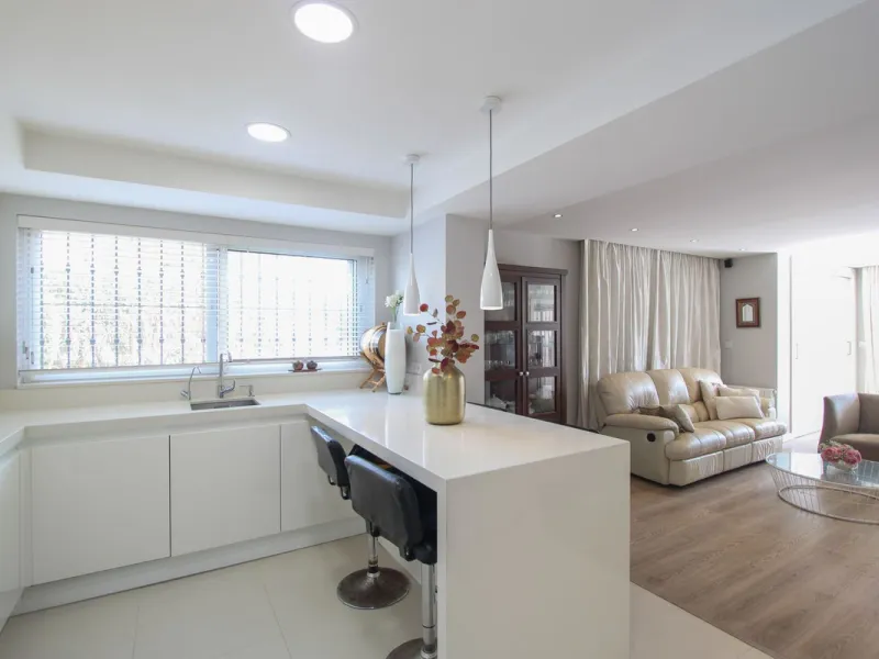 Apartment - Ground Floor Apartment в продаже в Marbella, Málaga. В доме 3 спален и 2 ванных комнат. Площадь дома 166 м²