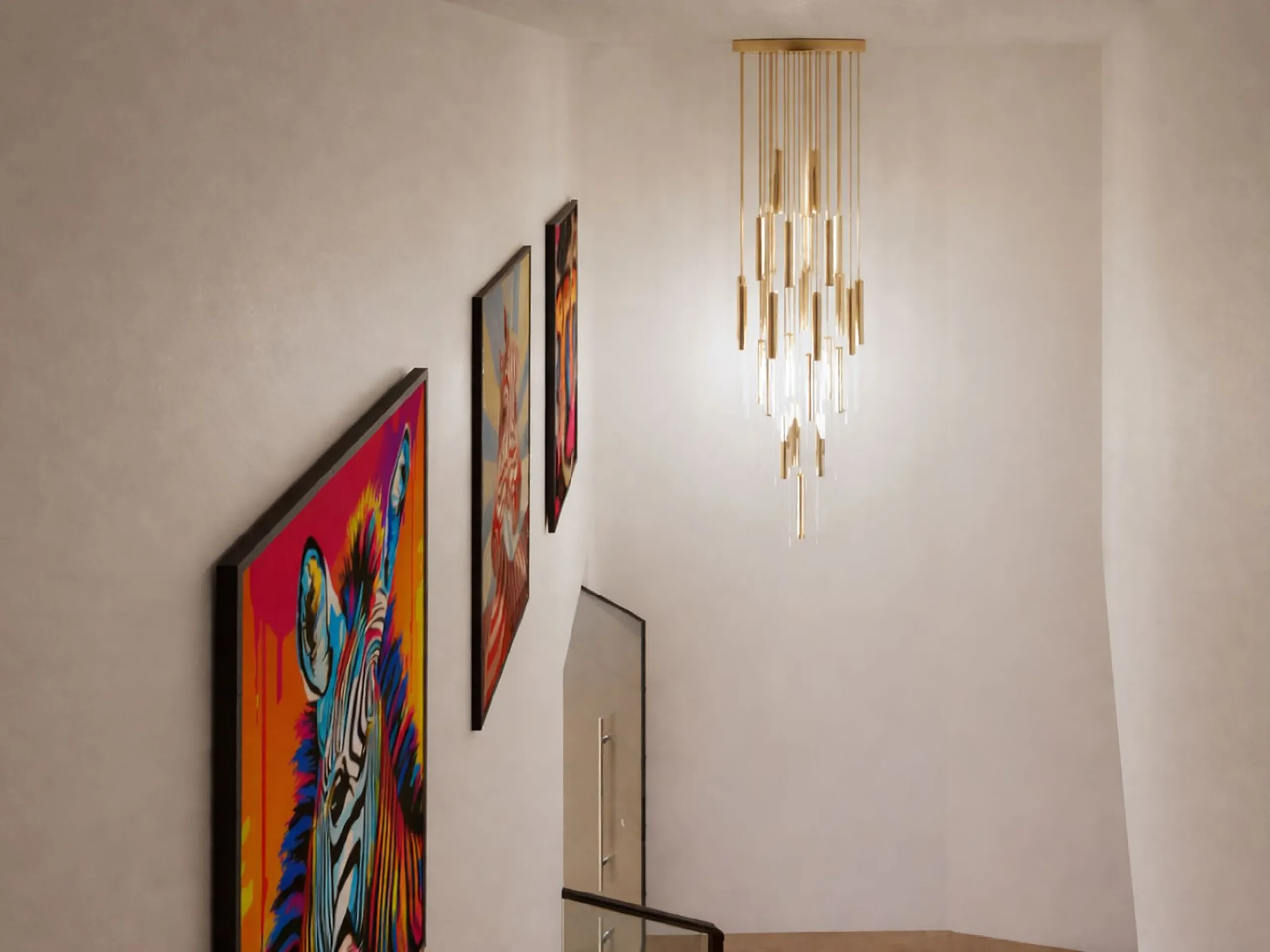 Brand new modern villa midway between the beach and the town of San Pedro Alcantara, walking distance to the amenities, shops & restaurants, boulevard & beach bars.