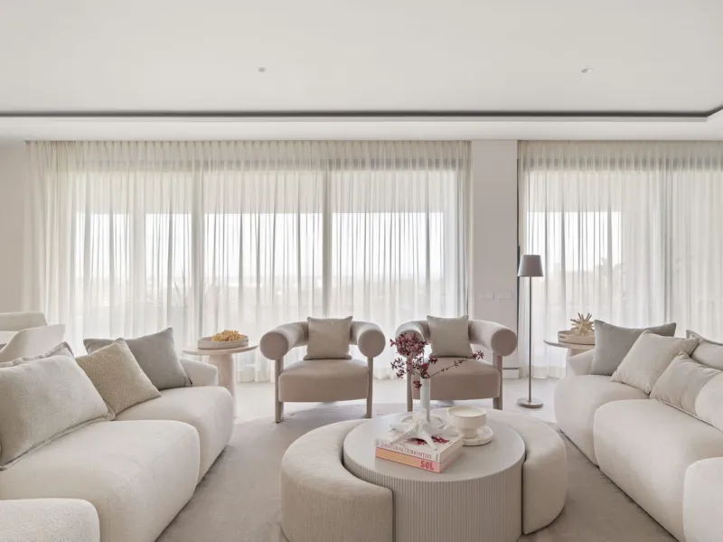 Exclusive apartment in Santa Clara Golf with unbeatable sea and golf views.