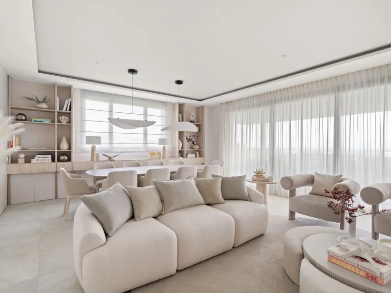 Exclusive apartment in Santa Clara Golf with unbeatable sea and golf views.