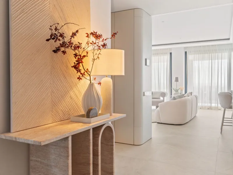 Exclusive apartment in Santa Clara Golf with unbeatable sea and golf views.