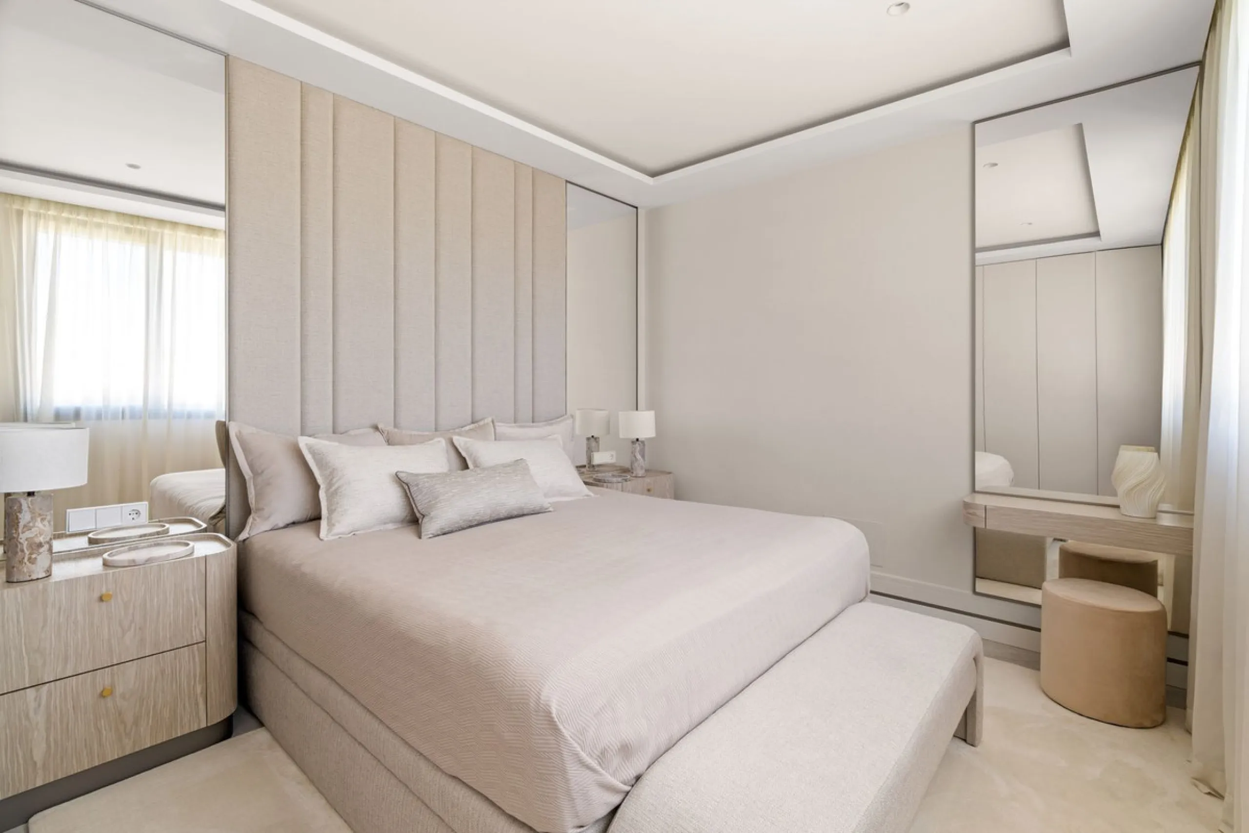 Exclusive apartment in Santa Clara Golf with unbeatable sea and golf views.