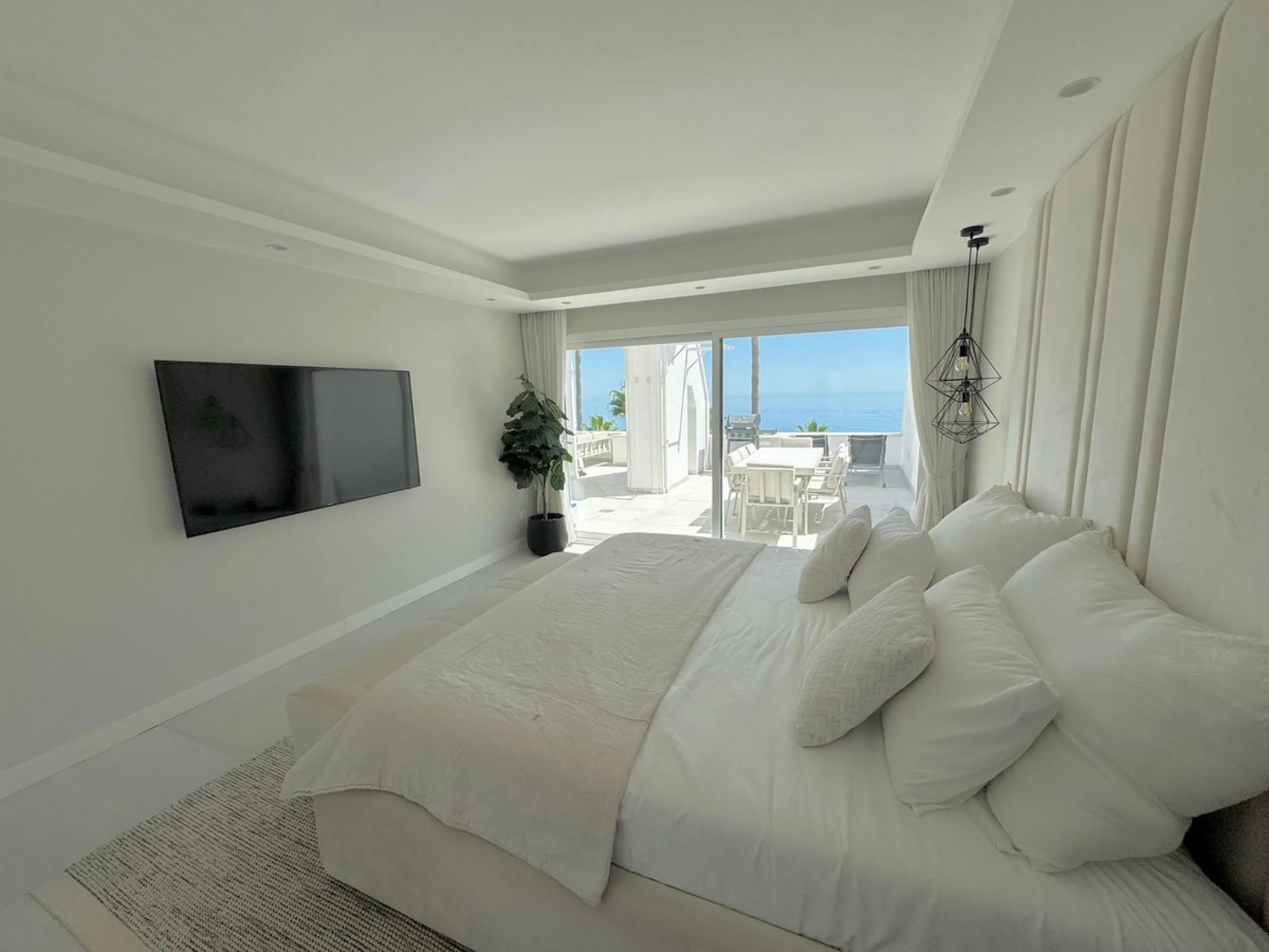 Beachfront Duplex Penthouse in Dominion Beach
