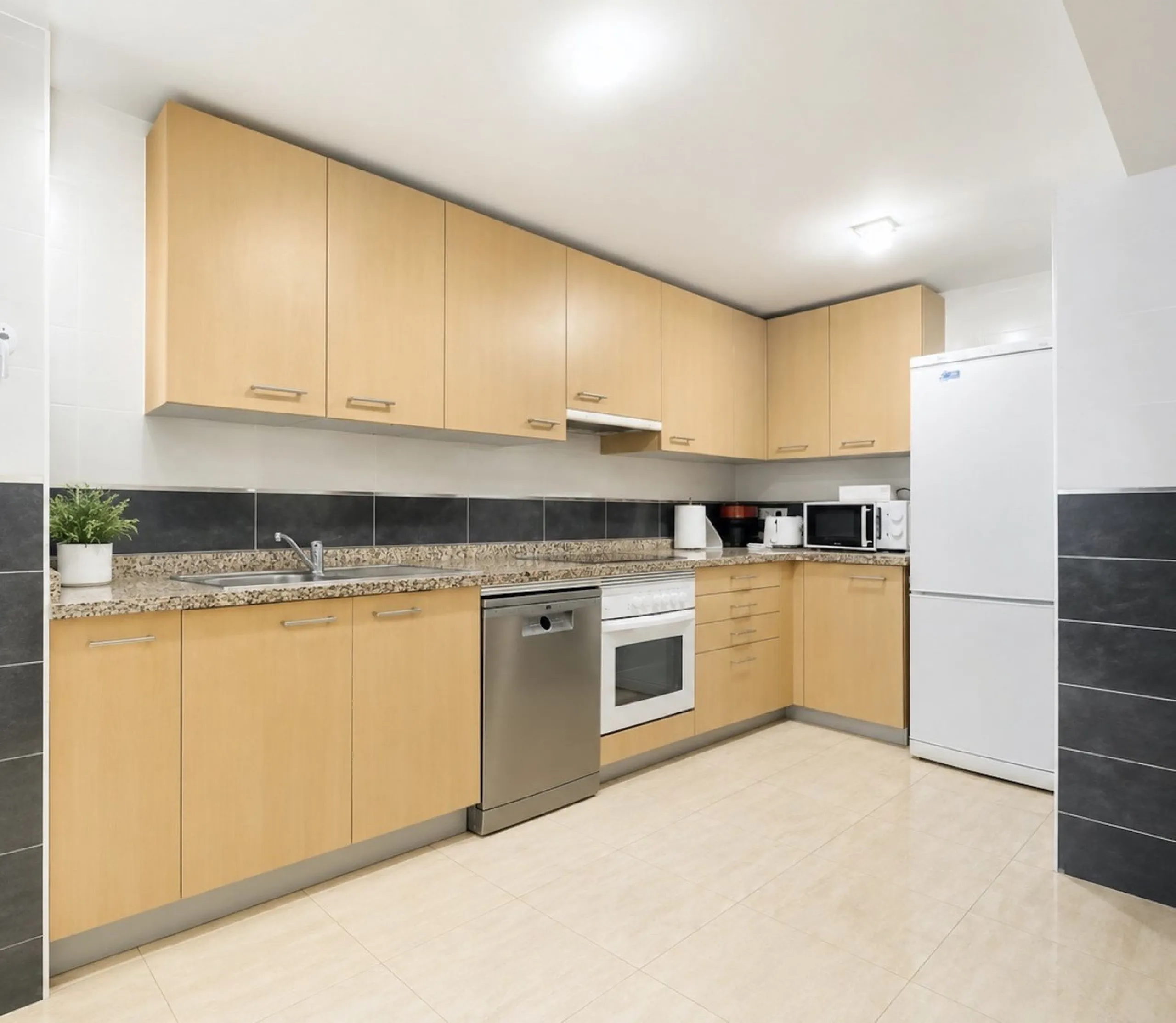 Elegance, Light and a Prime Location in Estepona