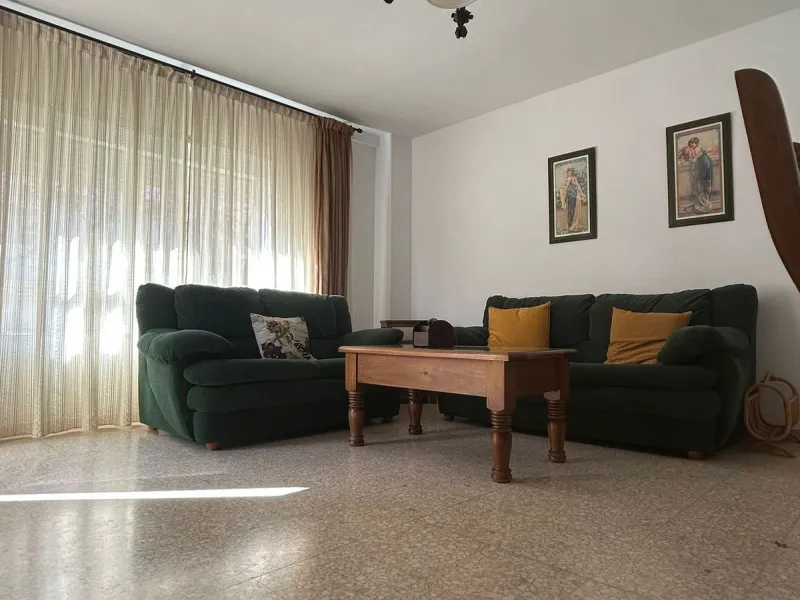 Discover your new home in Estepona! This wonderful apartment in the Tres Banderas development is the perfect opportunity to enjoy life near the beach. Just a five-minute walk from the coast, this bright first-floor apartment features four spacious bedroom