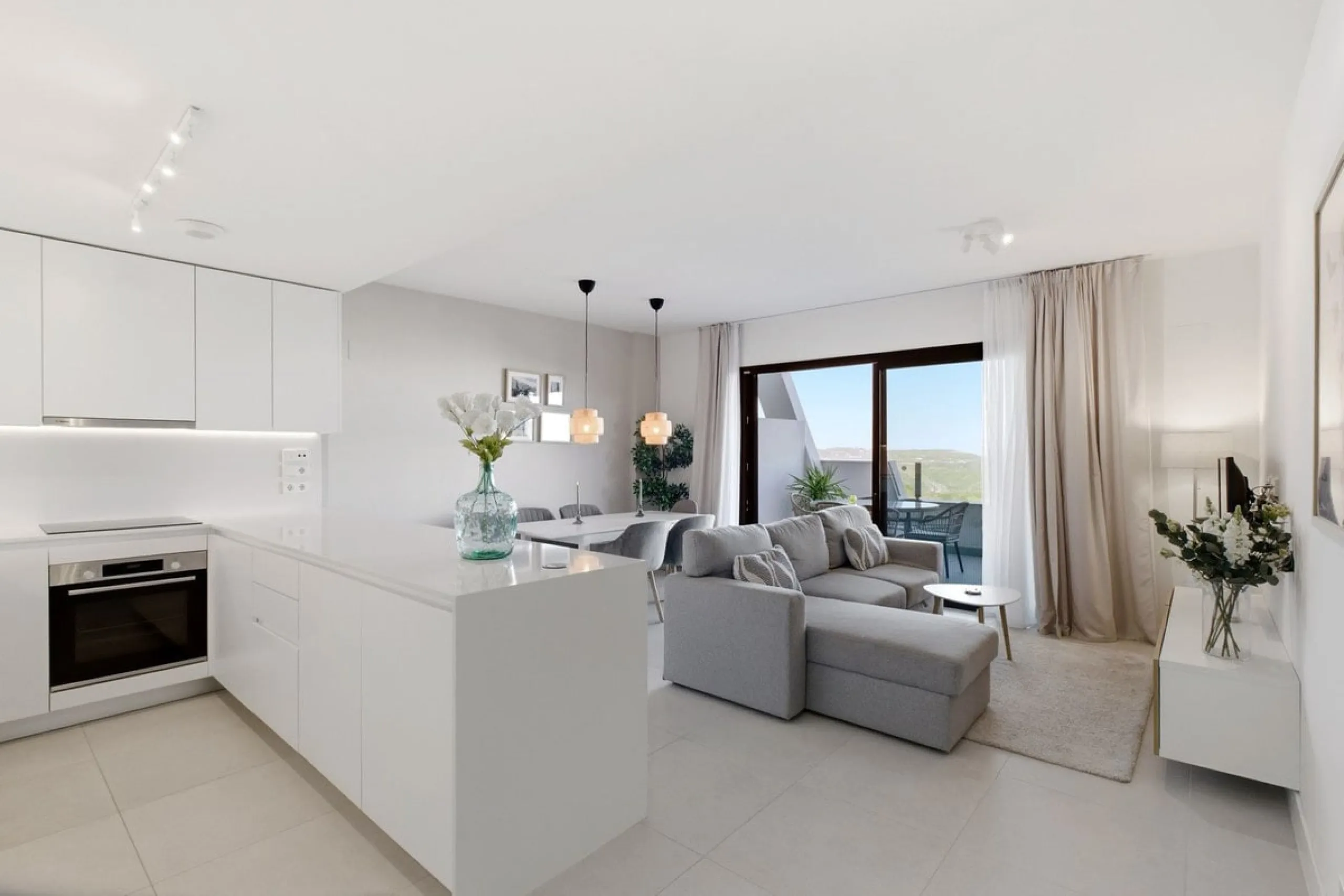 Moderne Wohnung mit zwei Schlafzimmern in Calanova Golf