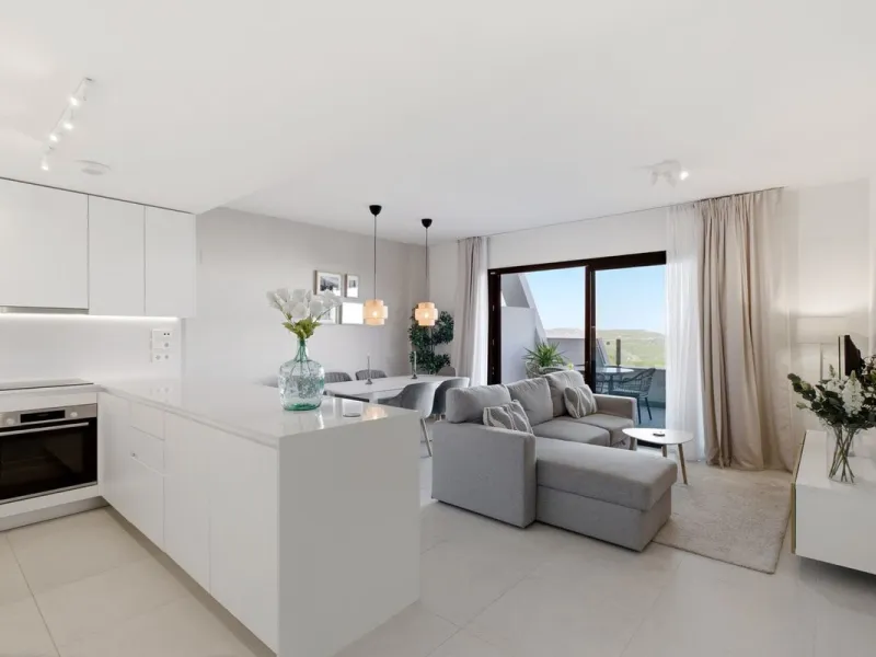 Moderne Wohnung mit zwei Schlafzimmern in Calanova Golf