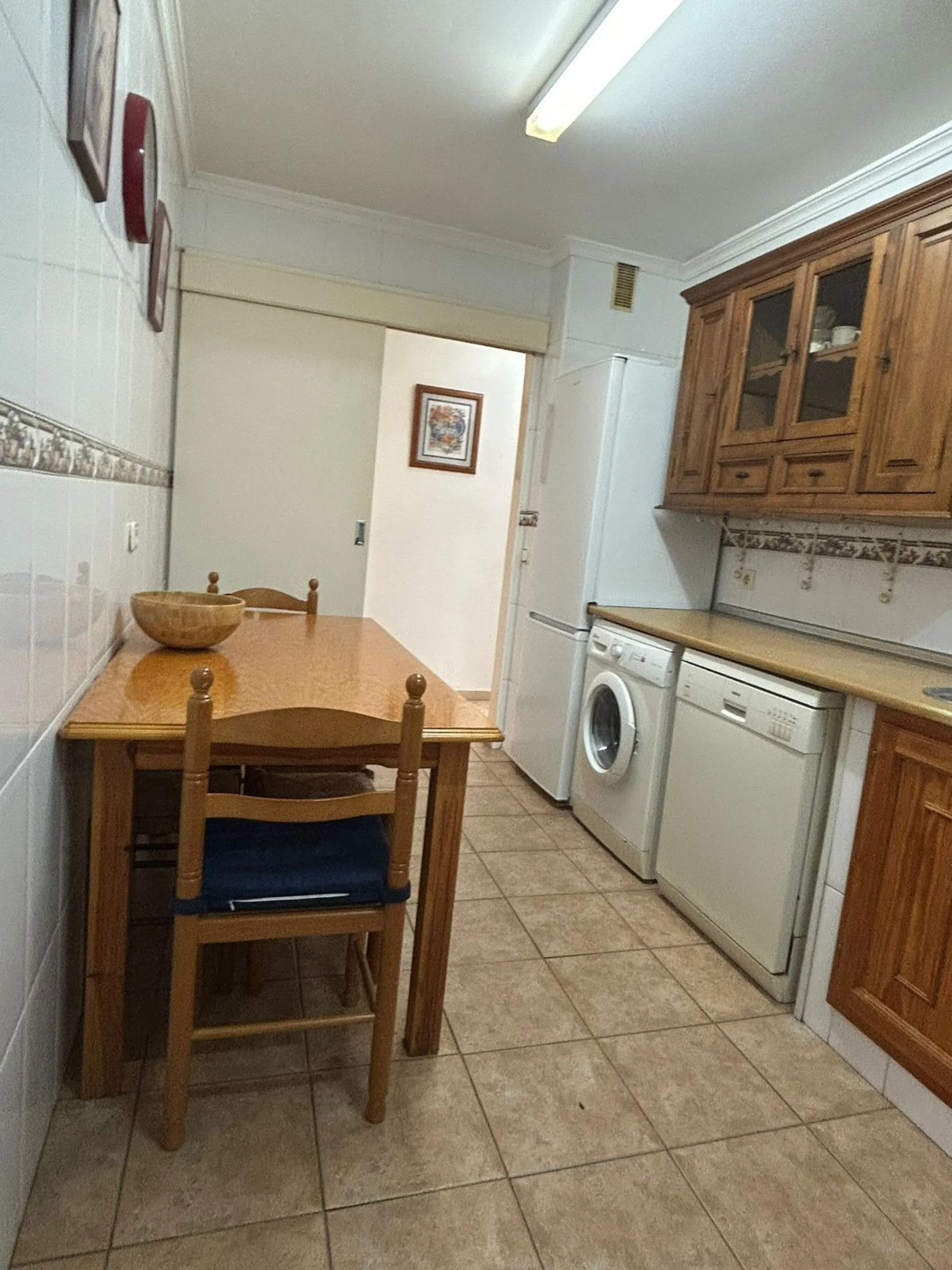 Discover your new home in Estepona! This wonderful apartment in the Tres Banderas development is the perfect opportunity to enjoy life near the beach. Just a five-minute walk from the coast, this bright first-floor apartment features four spacious bedroom