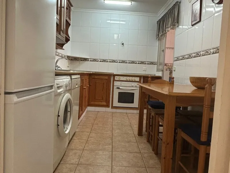 Discover your new home in Estepona! This wonderful apartment in the Tres Banderas development is the perfect opportunity to enjoy life near the beach. Just a five-minute walk from the coast, this bright first-floor apartment features four spacious bedroom