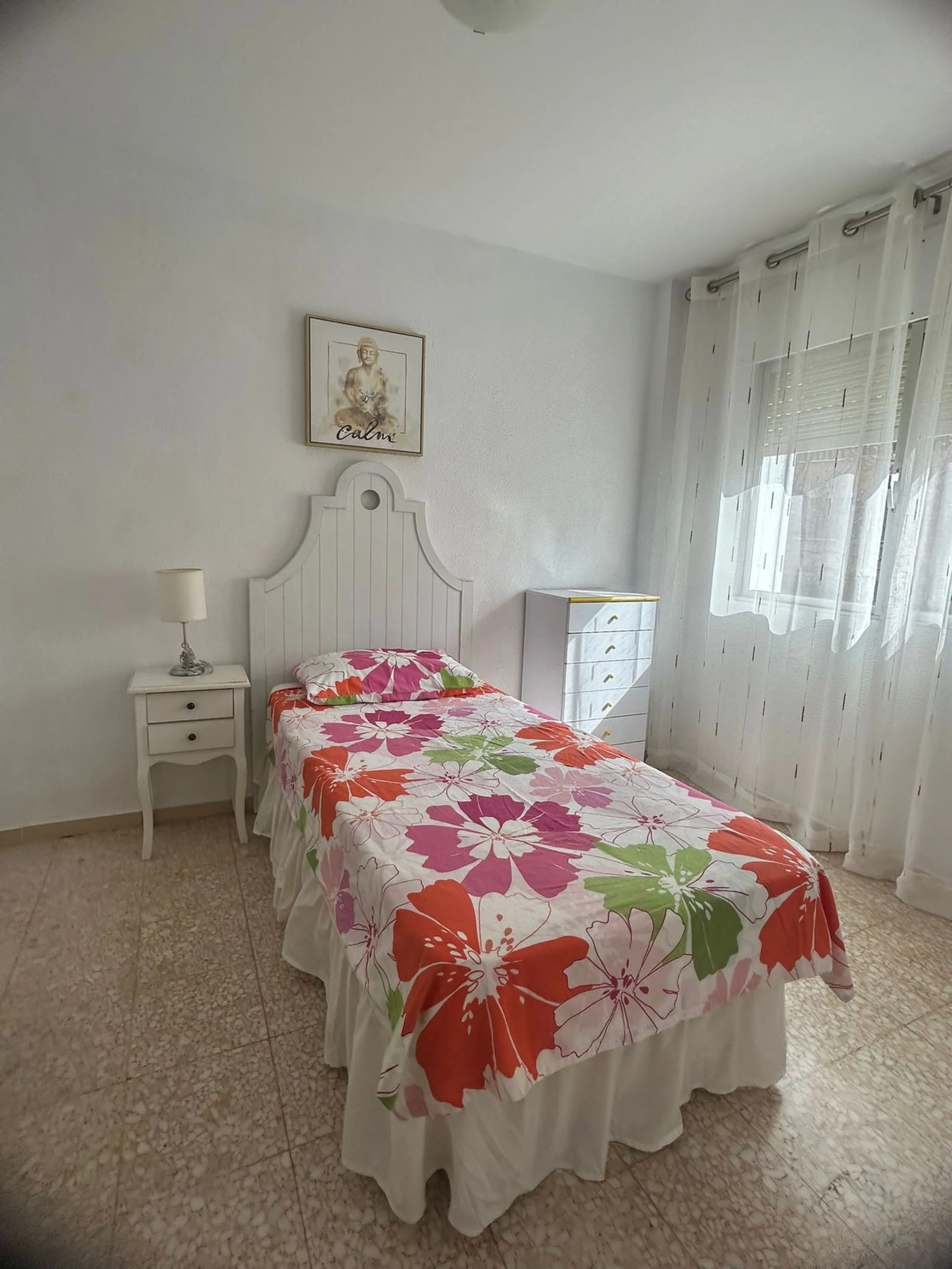 Discover your new home in Estepona! This wonderful apartment in the Tres Banderas development is the perfect opportunity to enjoy life near the beach. Just a five-minute walk from the coast, this bright first-floor apartment features four spacious bedroom