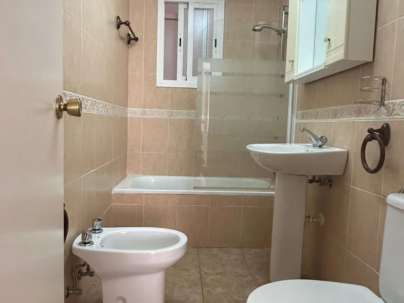 Discover your new home in Estepona! This wonderful apartment in the Tres Banderas development is the perfect opportunity to enjoy life near the beach. Just a five-minute walk from the coast, this bright first-floor apartment features four spacious bedroom