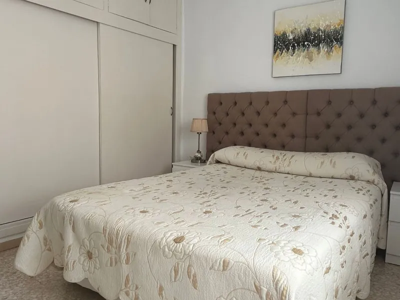 Discover your new home in Estepona! This wonderful apartment in the Tres Banderas development is the perfect opportunity to enjoy life near the beach. Just a five-minute walk from the coast, this bright first-floor apartment features four spacious bedroom