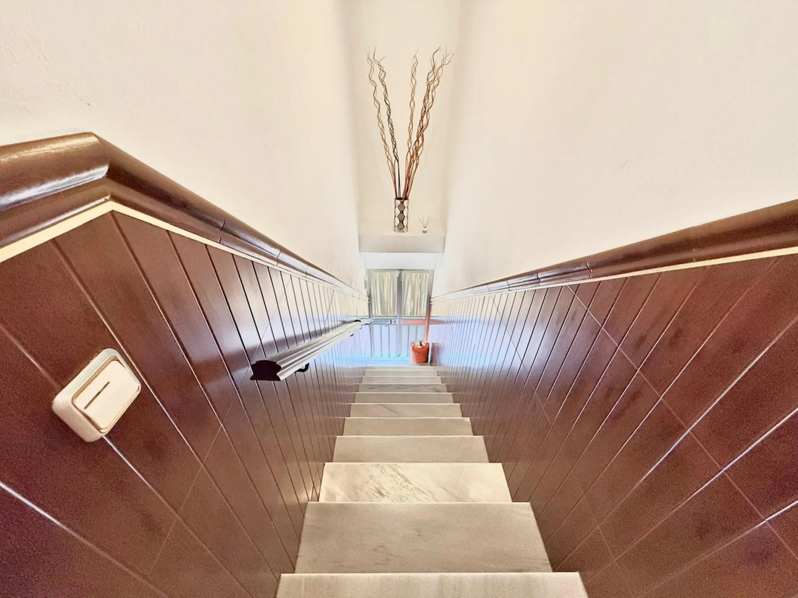House - Townhouse в продаже в Fuengirola, Málaga. В доме 3 спален и 1 ванных комнат. Площадь дома 103 м²