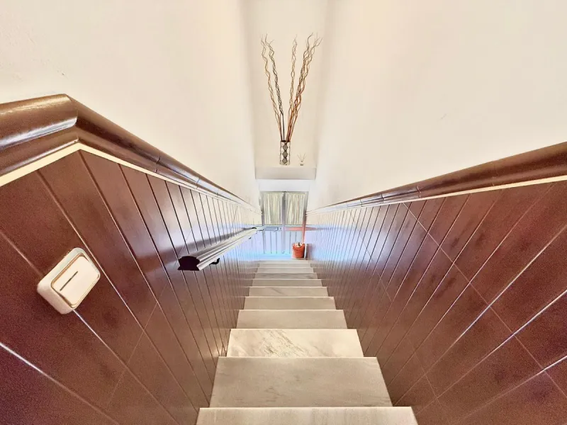 House - Townhouse в продаже в Fuengirola, Málaga. В доме 3 спален и 1 ванных комнат. Площадь дома 103 м²