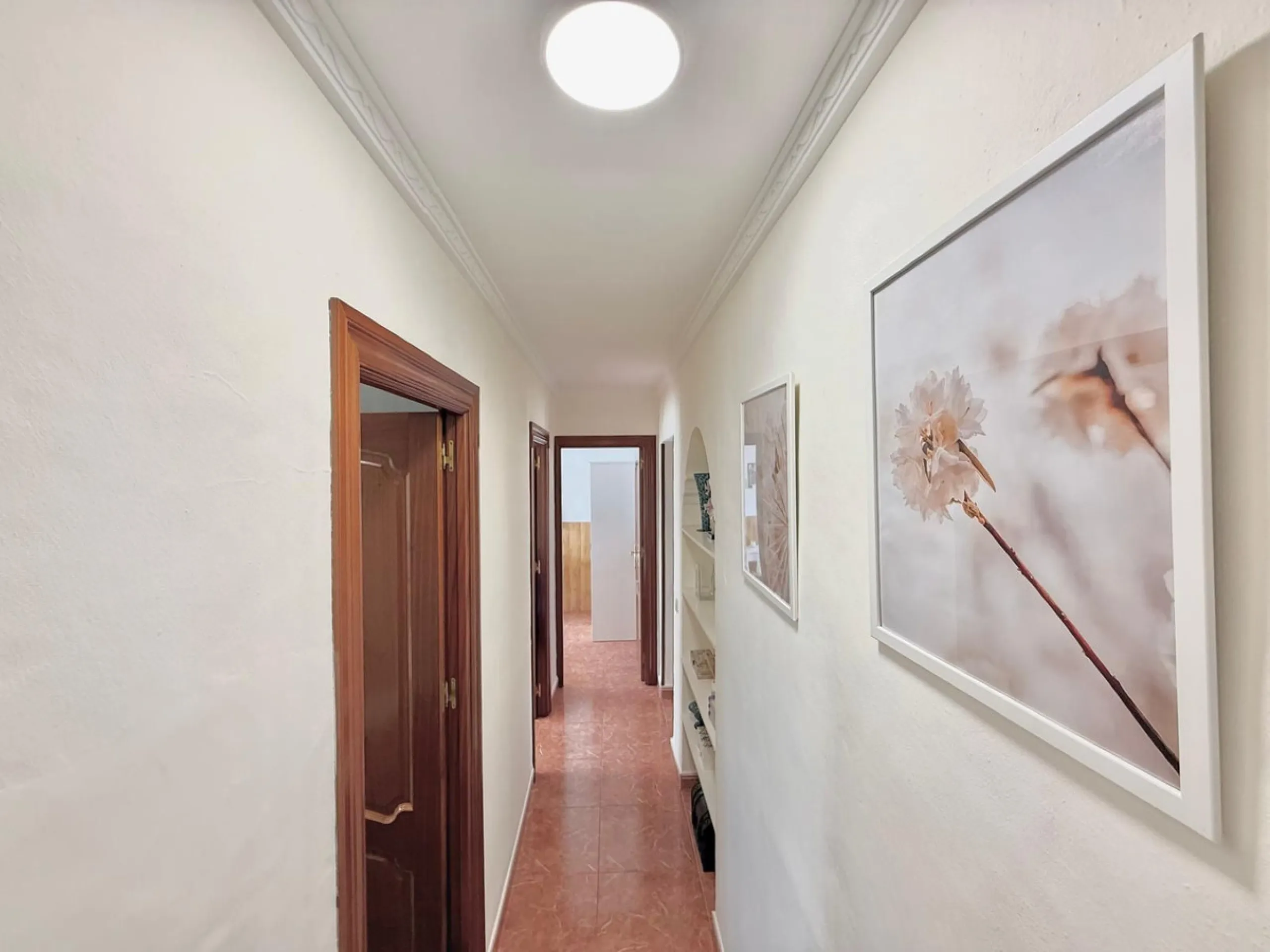 House - Townhouse в продаже в Fuengirola, Málaga. В доме 3 спален и 1 ванных комнат. Площадь дома 103 м²