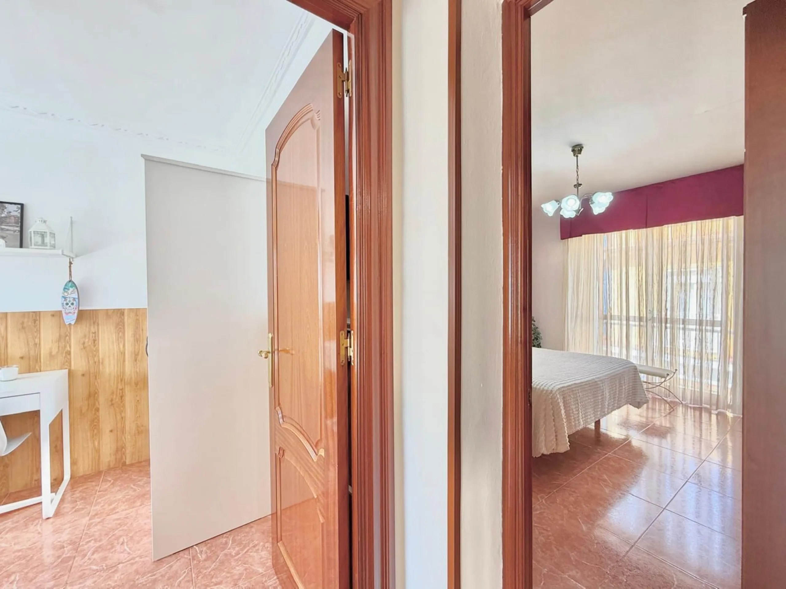 House - Townhouse в продаже в Fuengirola, Málaga. В доме 3 спален и 1 ванных комнат. Площадь дома 103 м²