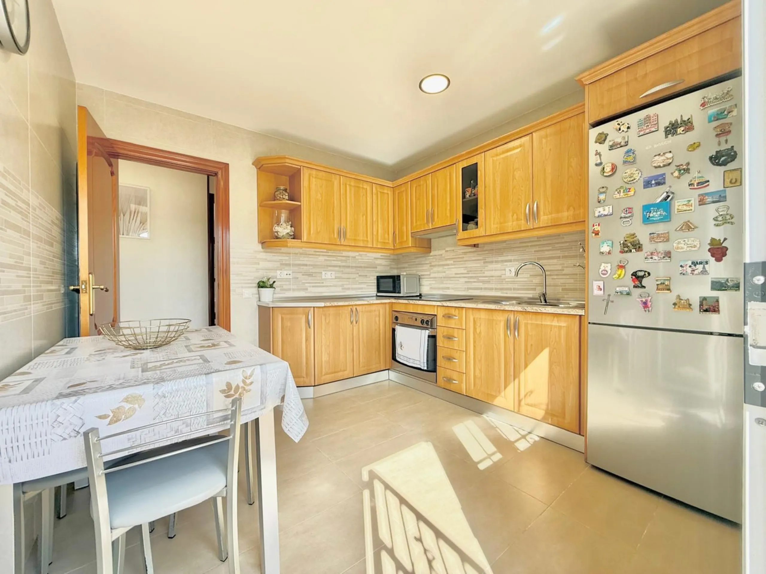 House - Townhouse в продаже в Fuengirola, Málaga. В доме 3 спален и 1 ванных комнат. Площадь дома 103 м²