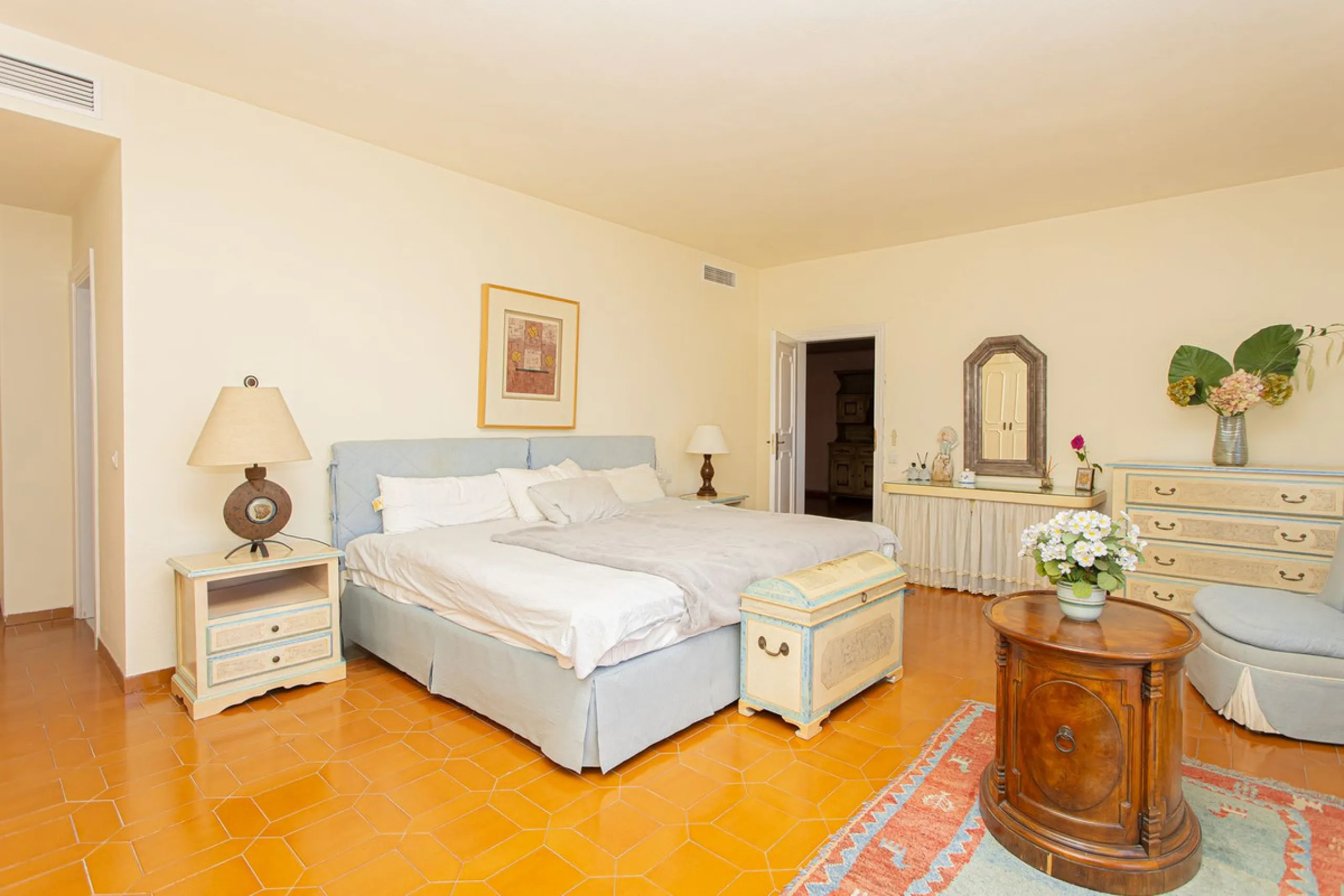 Exceptional Investment Opportunity in Nueva Andalucía – Marbella's Prime Location