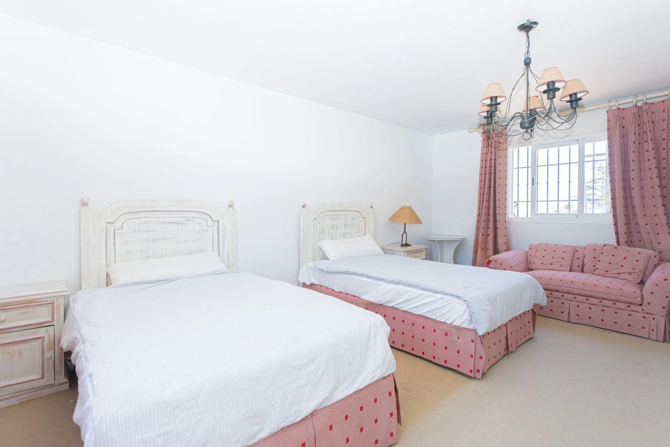 Exceptional Investment Opportunity in Nueva Andalucía – Marbella's Prime Location