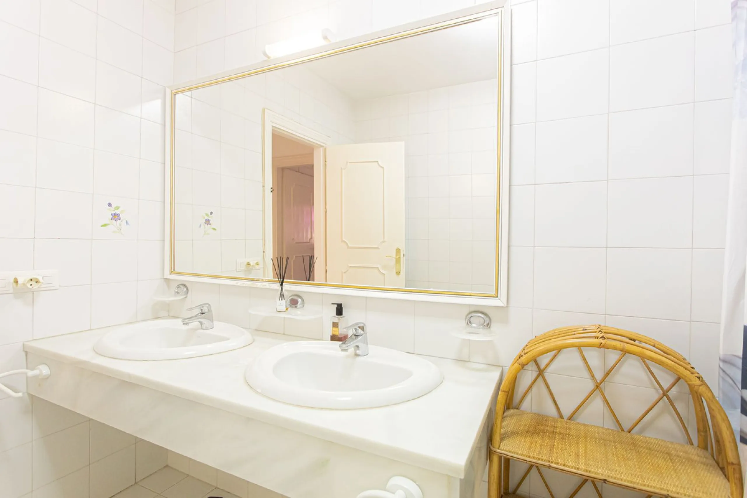 Exceptional Investment Opportunity in Nueva Andalucía – Marbella's Prime Location