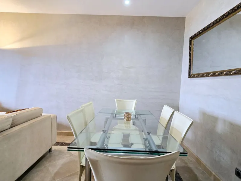 Beachfront Apartment, La Duquesa — Costa del Sol. Superb investment as a holiday rental apartment.
