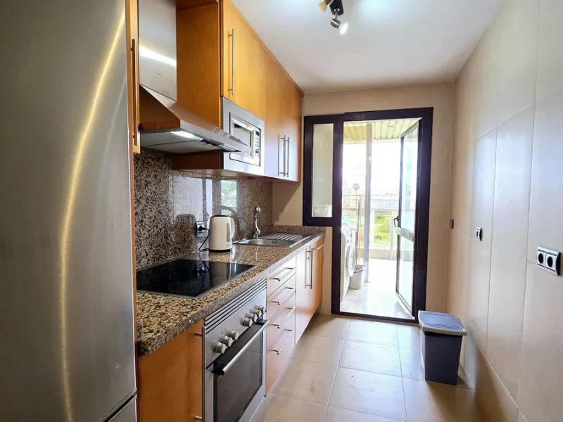 Beachfront Apartment, La Duquesa — Costa del Sol. Superb investment as a holiday rental apartment.