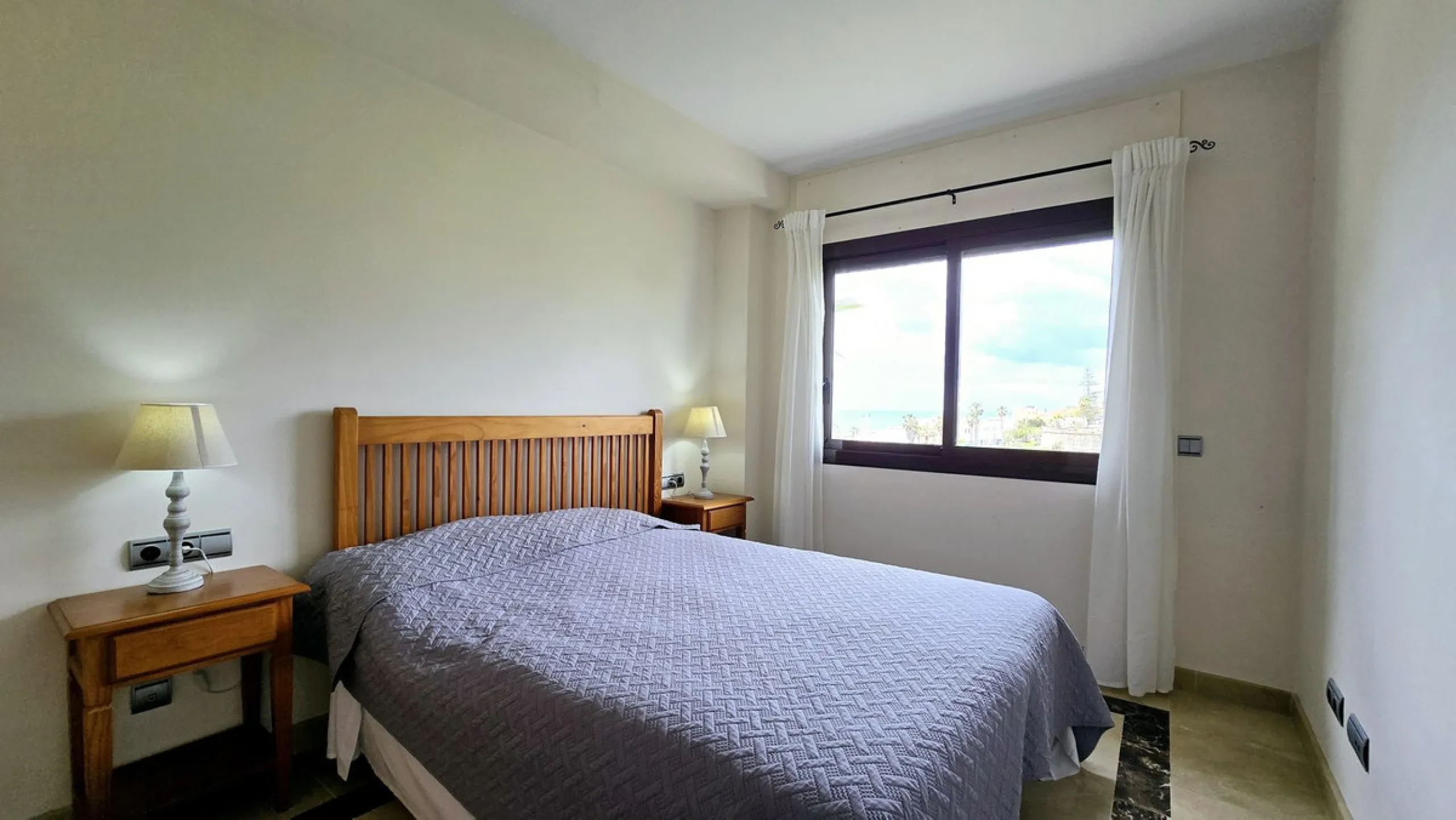 Beachfront Apartment, La Duquesa — Costa del Sol. Superb investment as a holiday rental apartment.