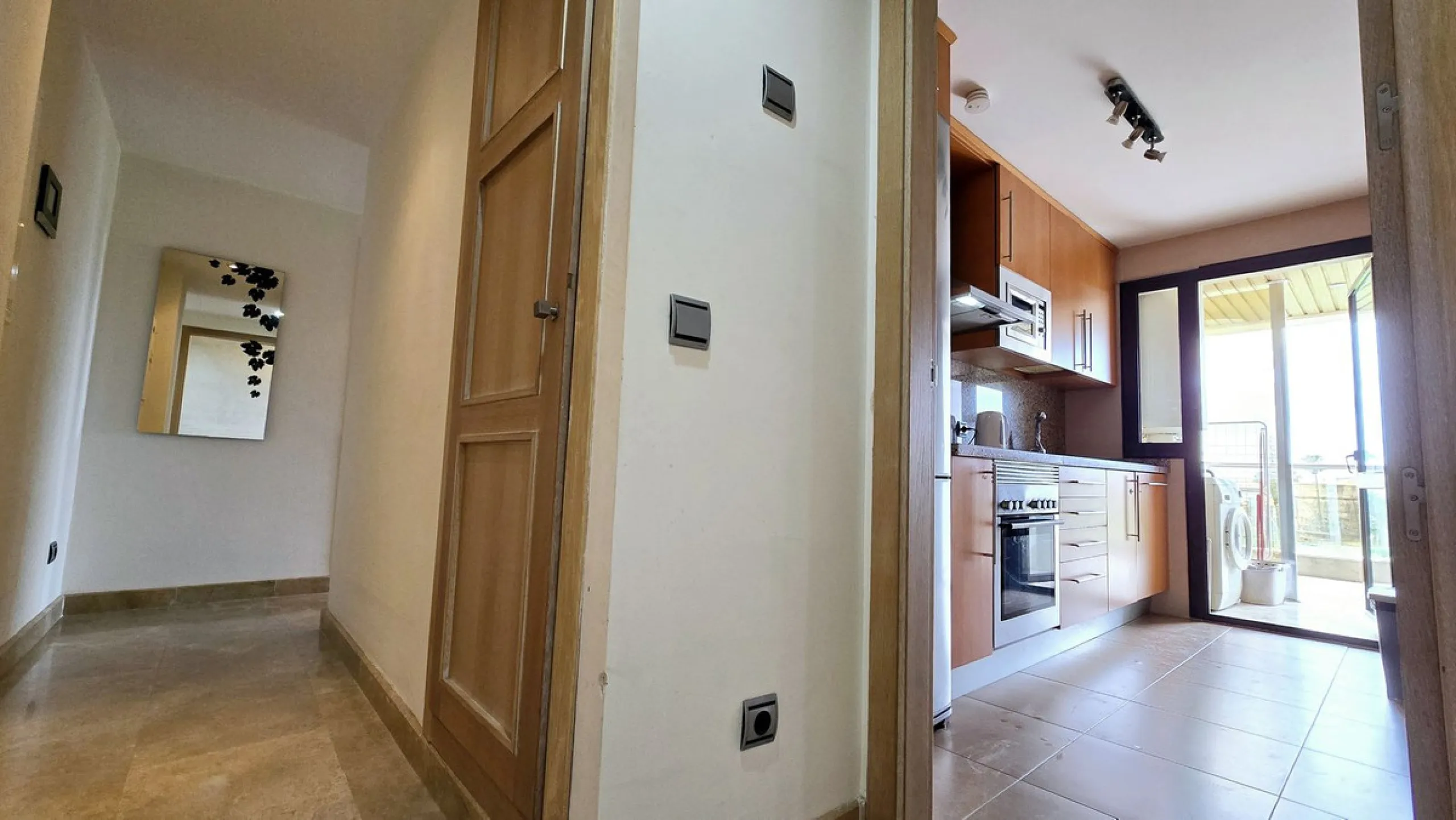 Beachfront Apartment, La Duquesa — Costa del Sol. Superb investment as a holiday rental apartment.