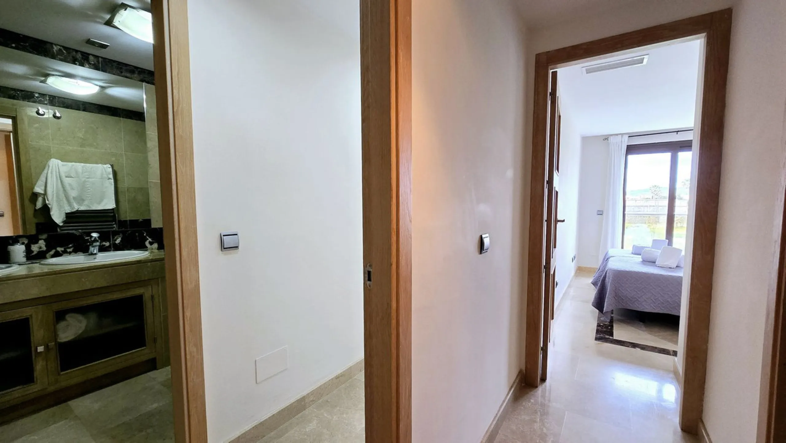 Beachfront Apartment, La Duquesa — Costa del Sol. Superb investment as a holiday rental apartment.