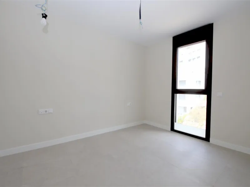 Unique opportunity in Las Mesas - Calle Polonia!