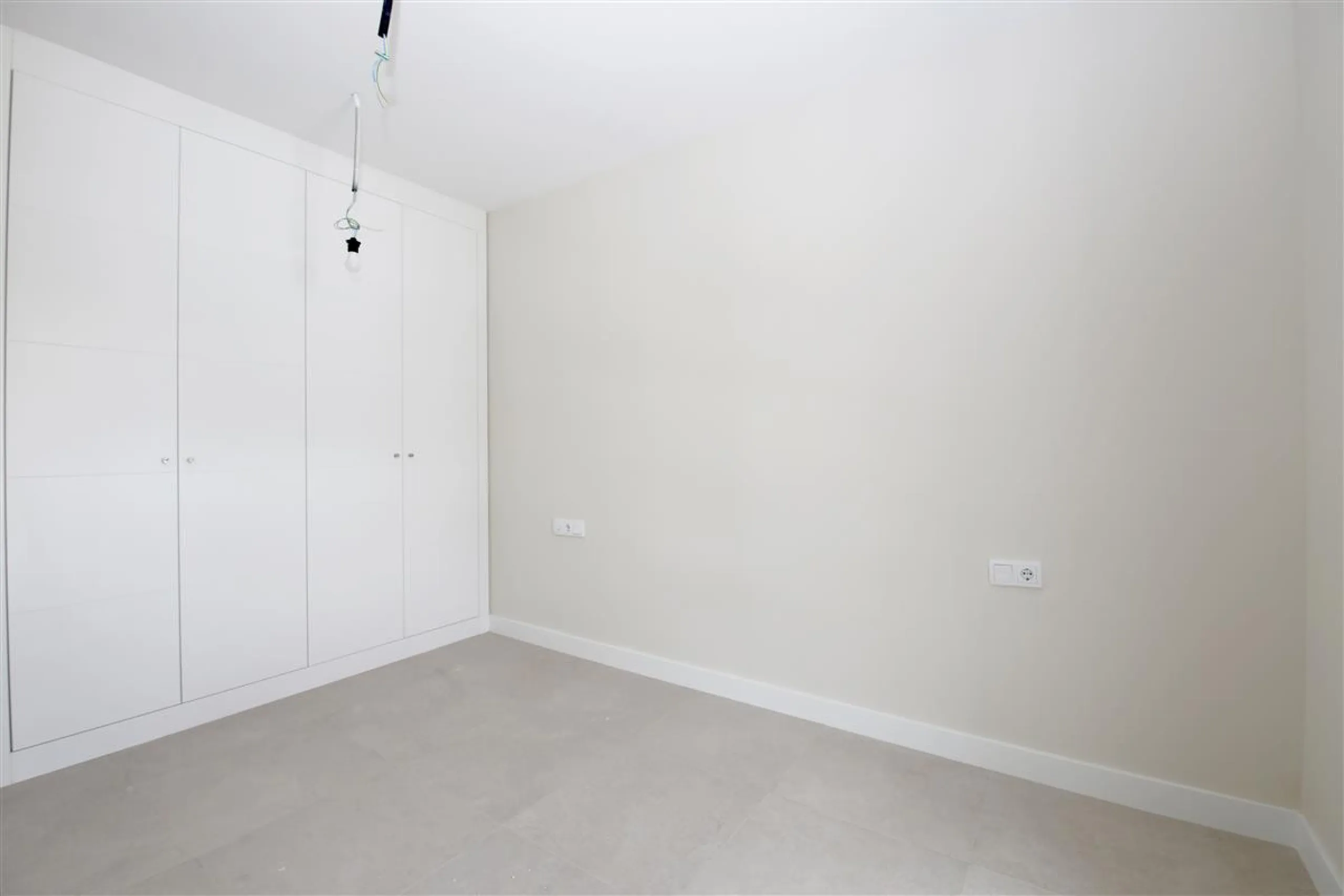 Unique opportunity in Las Mesas - Calle Polonia!