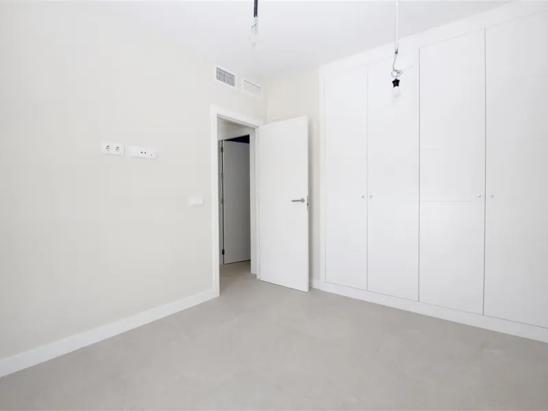Unique opportunity in Las Mesas - Calle Polonia!