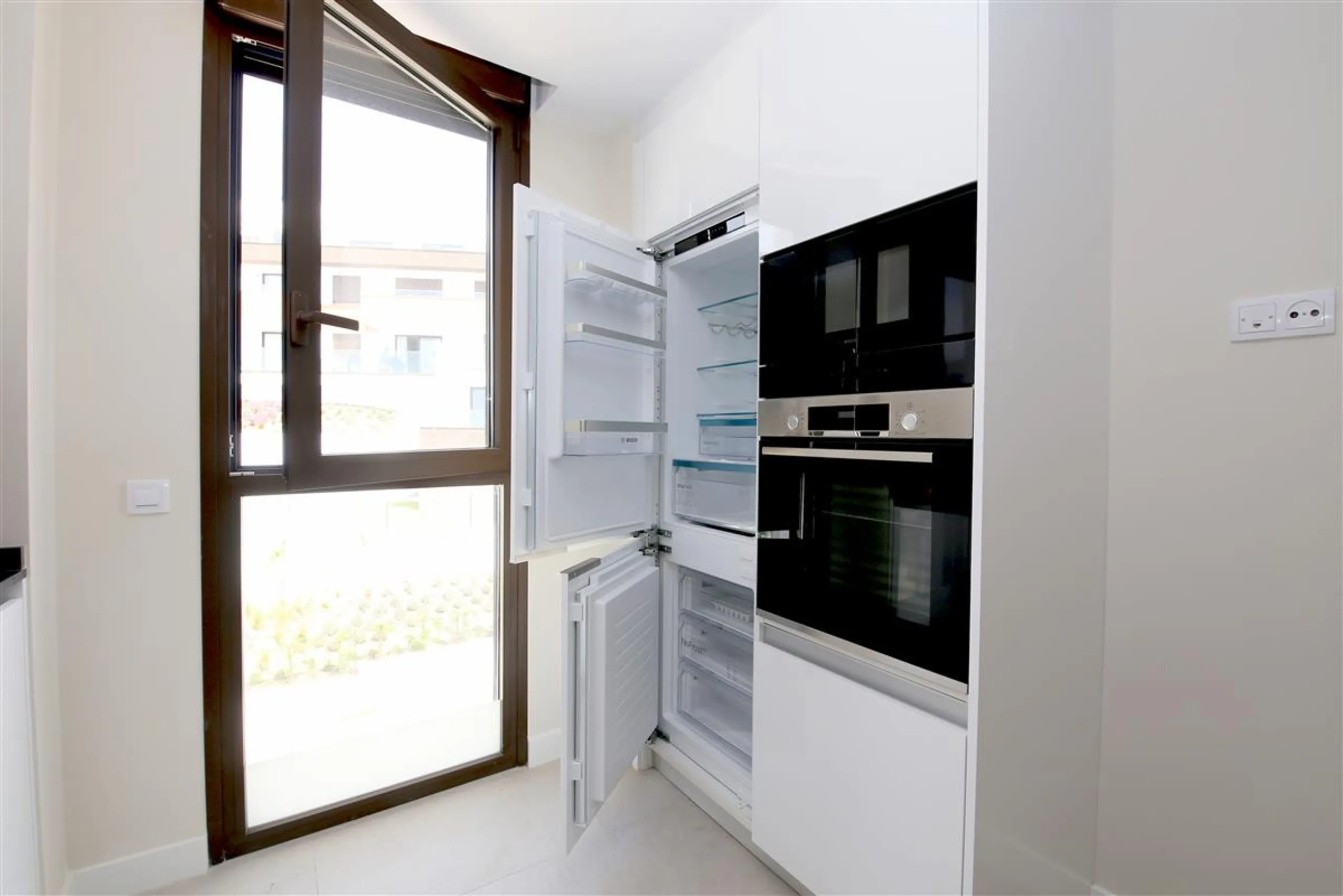 Unique opportunity in Las Mesas - Calle Polonia!