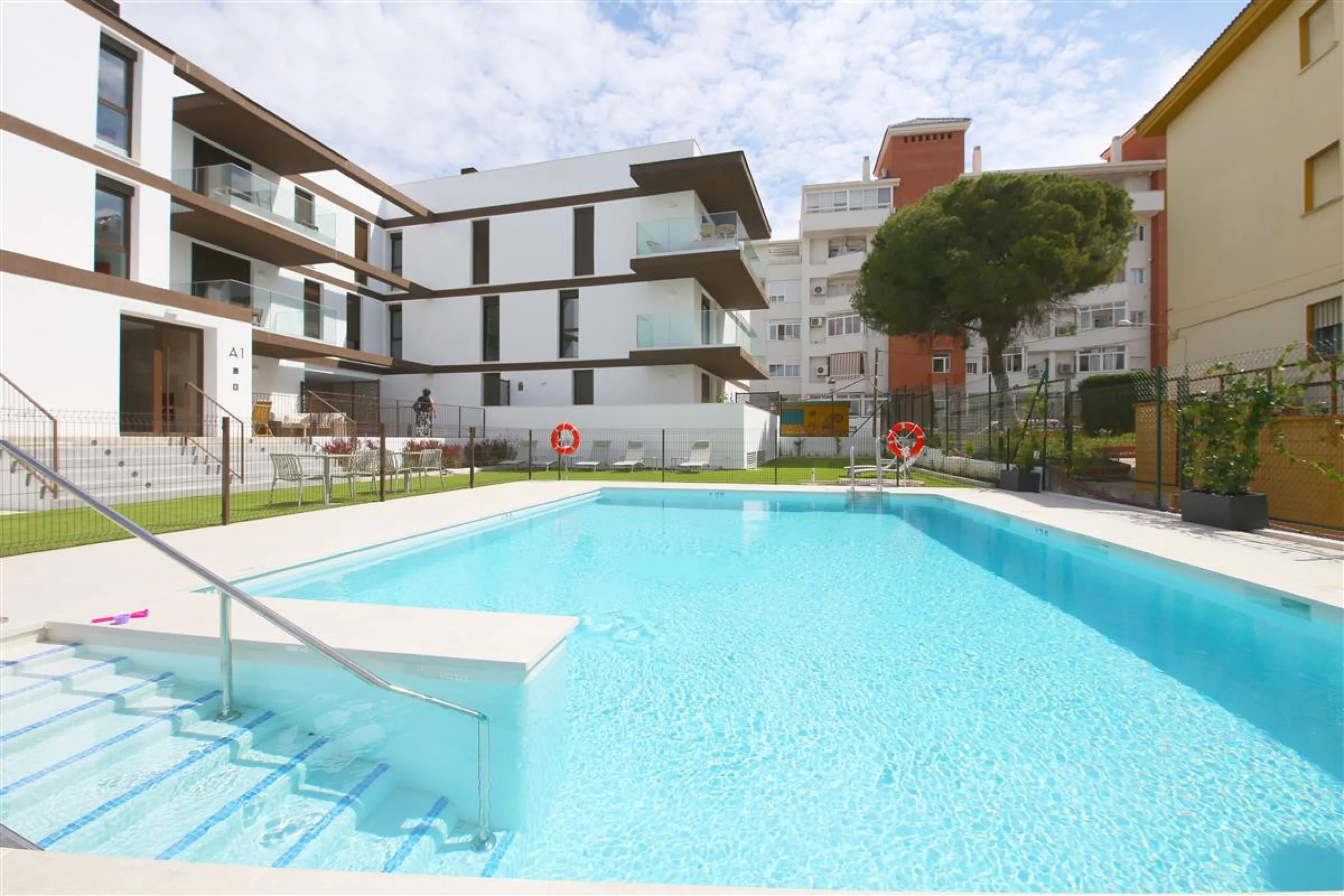 Unique opportunity in Las Mesas - Calle Polonia!