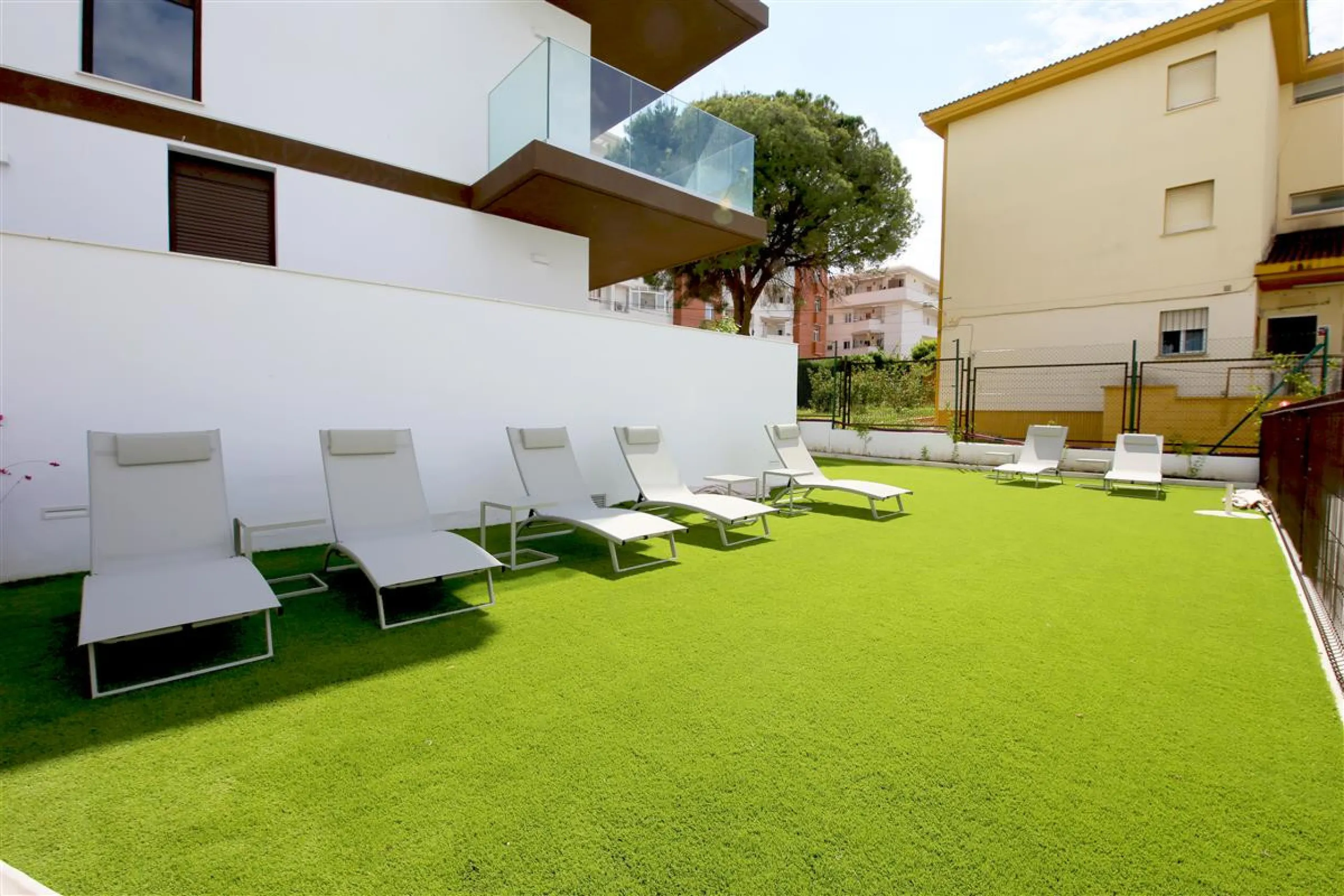 Unique opportunity in Las Mesas - Calle Polonia!