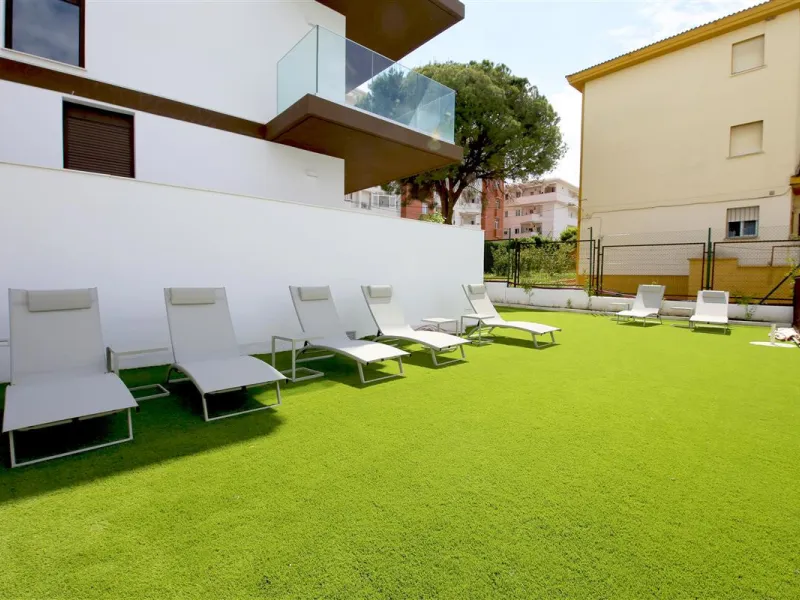 Unique opportunity in Las Mesas - Calle Polonia!