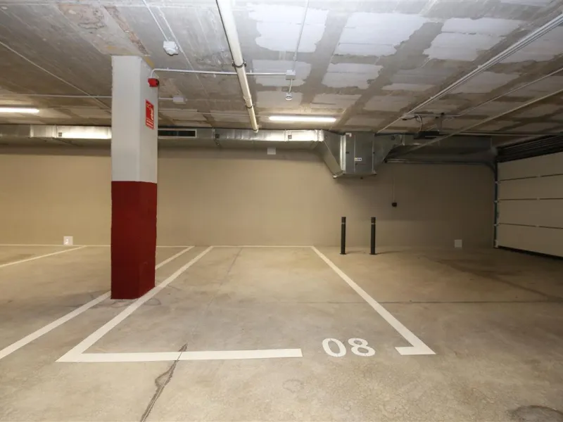 Unique opportunity in Las Mesas - Calle Polonia!