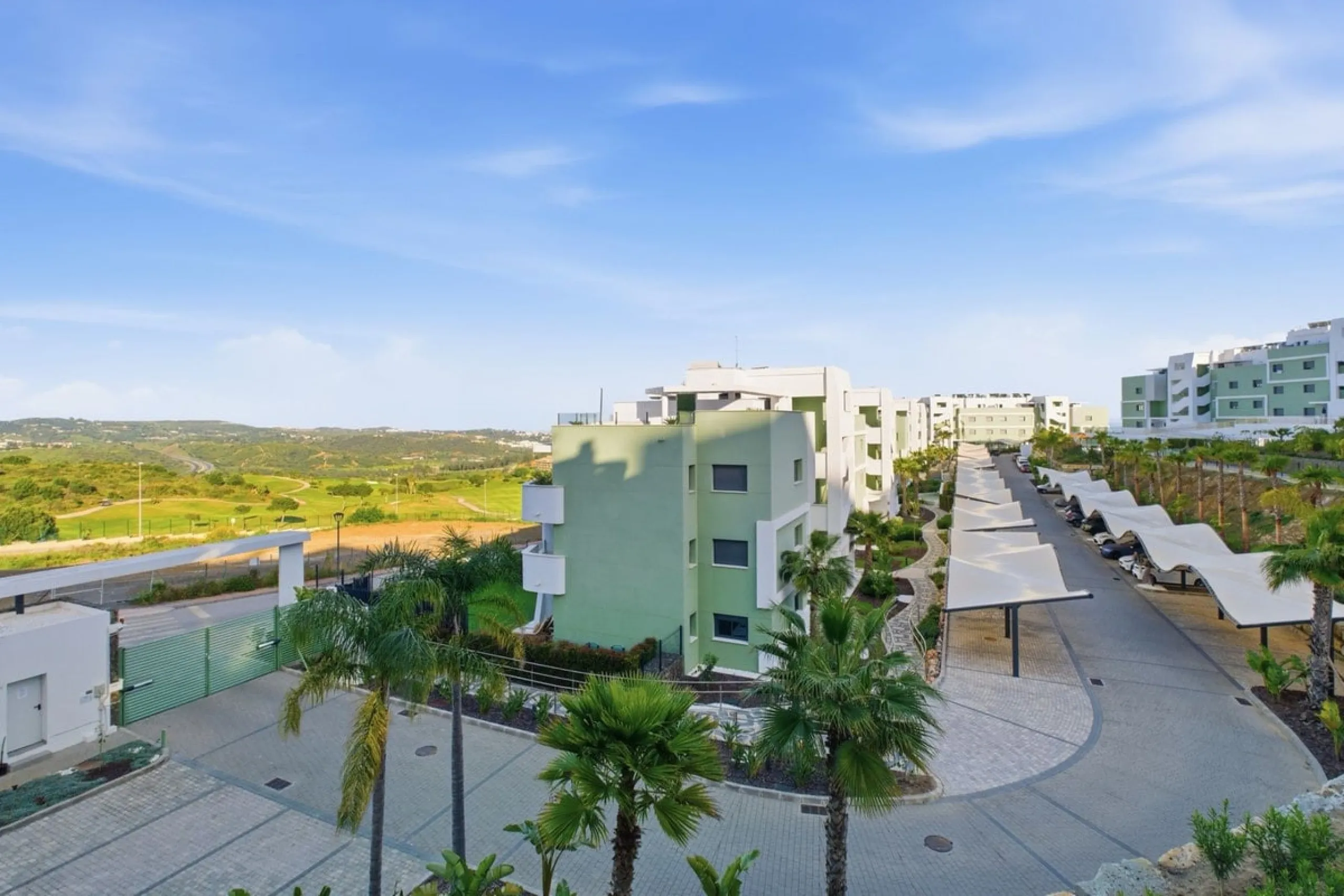 Moderne Wohnung mit zwei Schlafzimmern in Calanova Golf