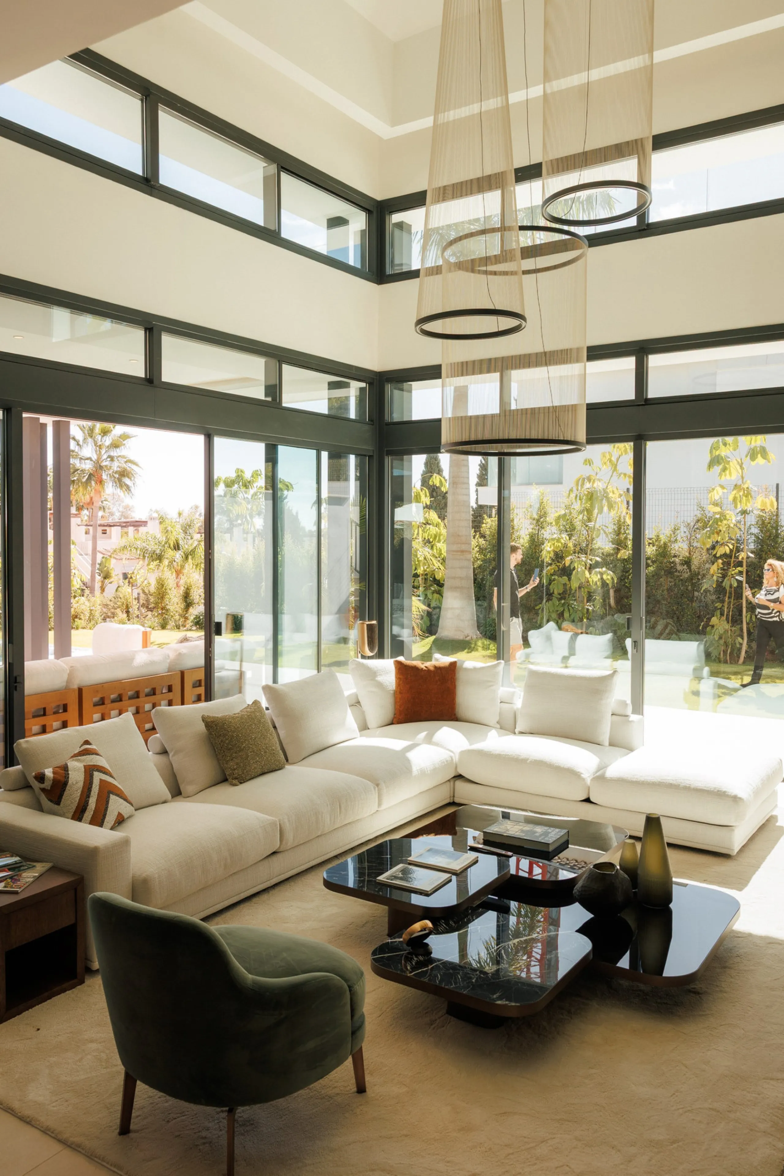 This exceptional contemporary villa is situated in the prestigious Lomas del Rey,  Marbella Golden Mile. Boasting a prime location, the property offers proximity to local amenities, transport links, shops, the town centre, the port, as well as being conve