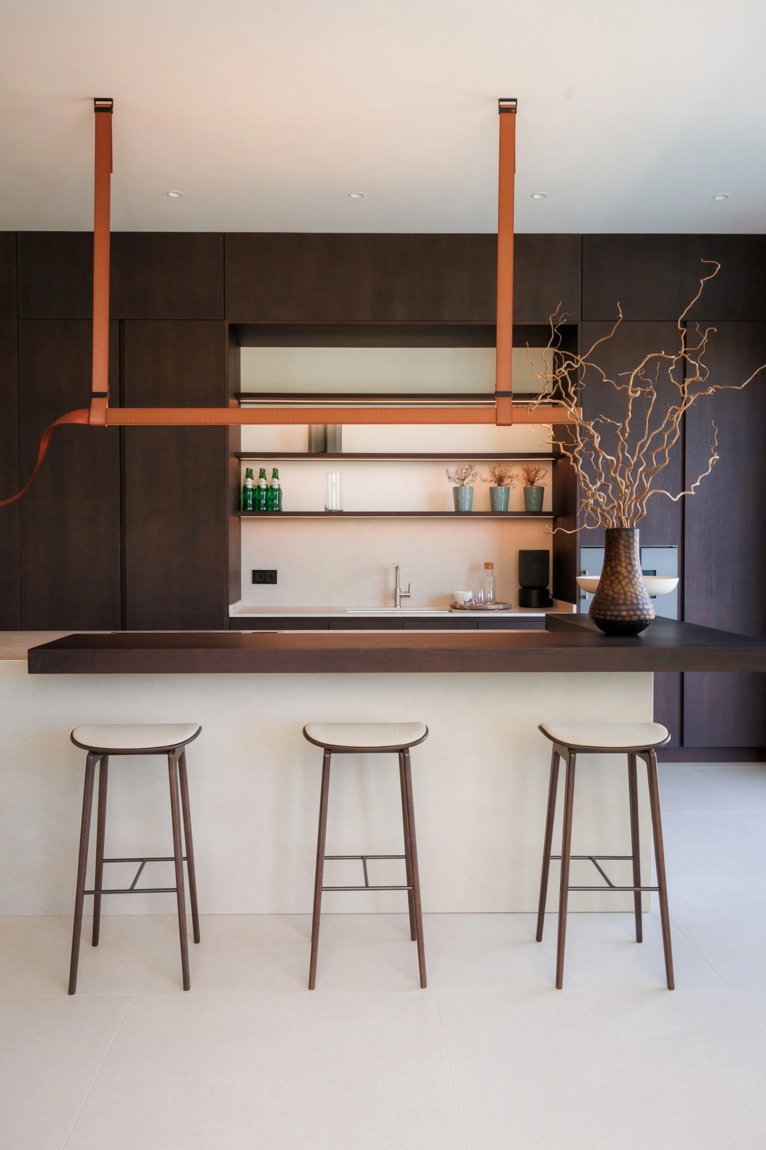 This exceptional contemporary villa is situated in the prestigious Lomas del Rey,  Marbella Golden Mile. Boasting a prime location, the property offers proximity to local amenities, transport links, shops, the town centre, the port, as well as being conve