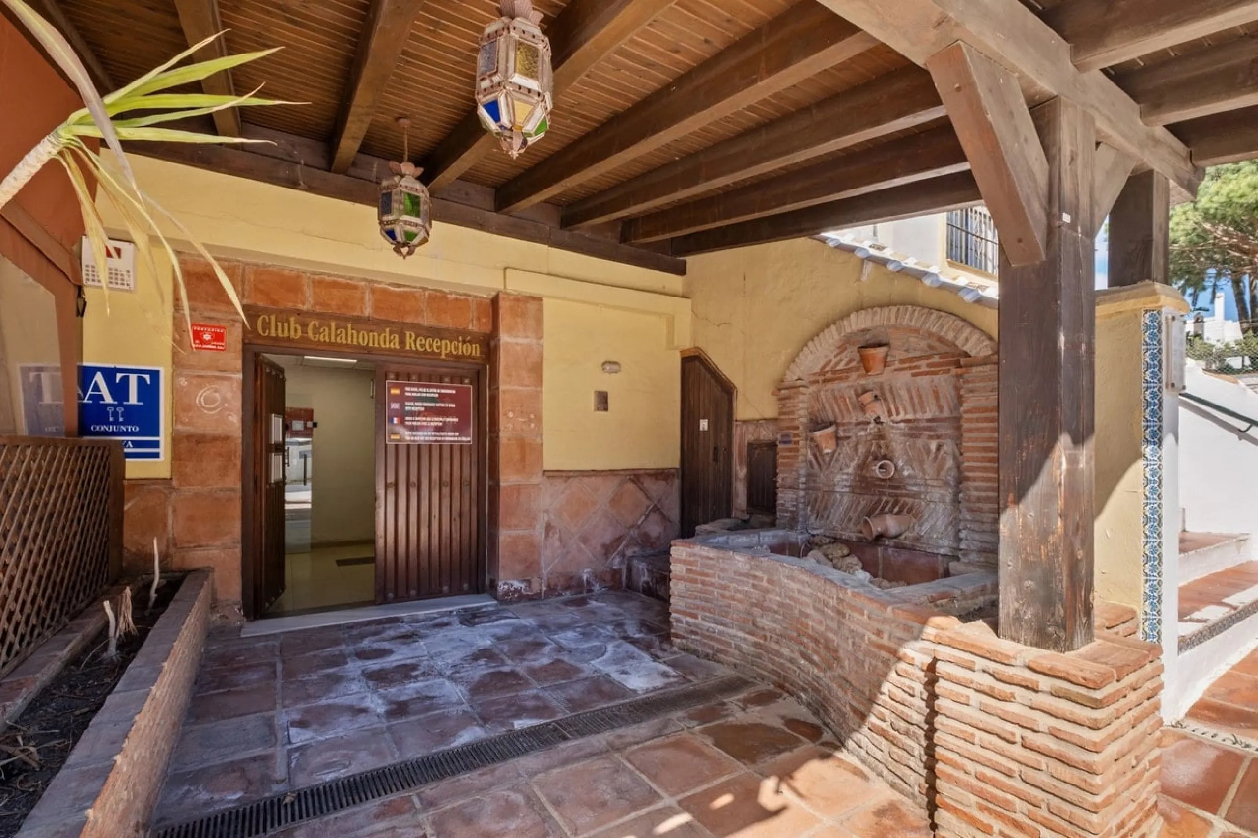Commercial - Commercial Premises в продаже в Mijas, Málaga. Площадь дома 600 м²