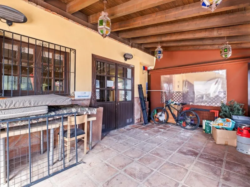 Commercial - Commercial Premises в продаже в Mijas, Málaga. Площадь дома 600 м²