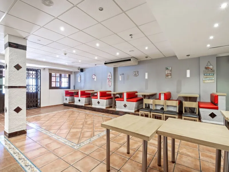 Commercial - Commercial Premises в продаже в Mijas, Málaga. Площадь дома 600 м²