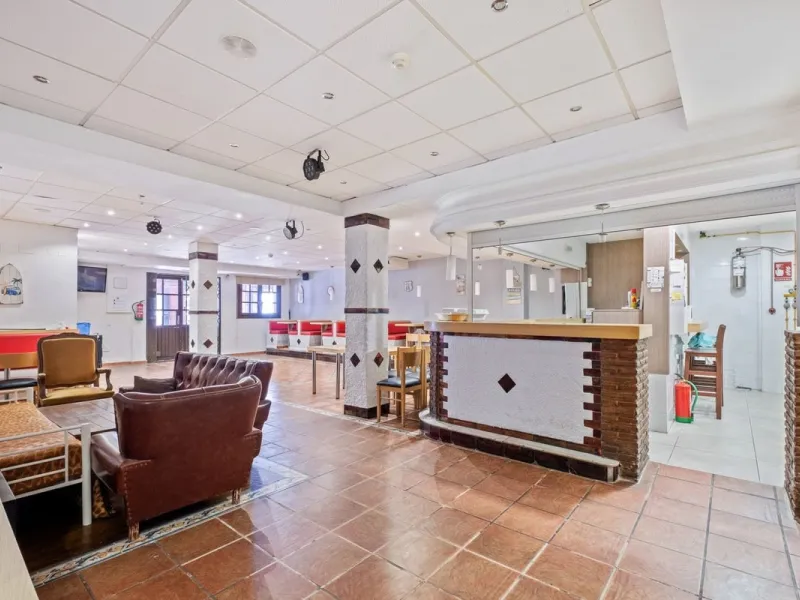 Commercial - Commercial Premises в продаже в Mijas, Málaga. Площадь дома 600 м²