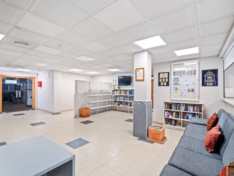 Commercial - Commercial Premises в продаже в Mijas, Málaga. Площадь дома 600 м²