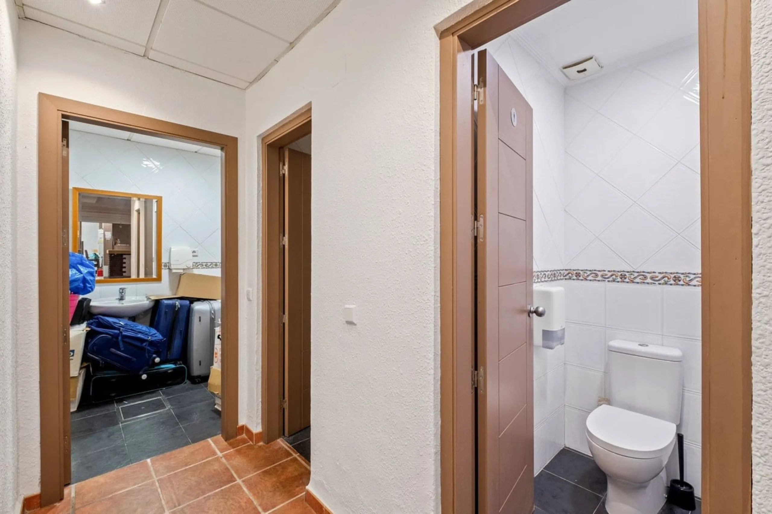 Commercial - Commercial Premises в продаже в Mijas, Málaga. Площадь дома 600 м²