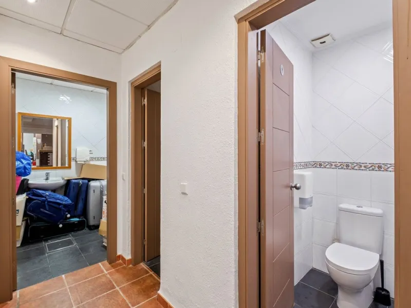 Commercial - Commercial Premises в продаже в Mijas, Málaga. Площадь дома 600 м²