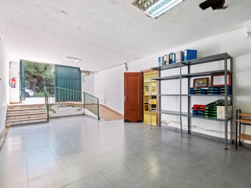 Commercial - Commercial Premises в продаже в Mijas, Málaga. Площадь дома 600 м²