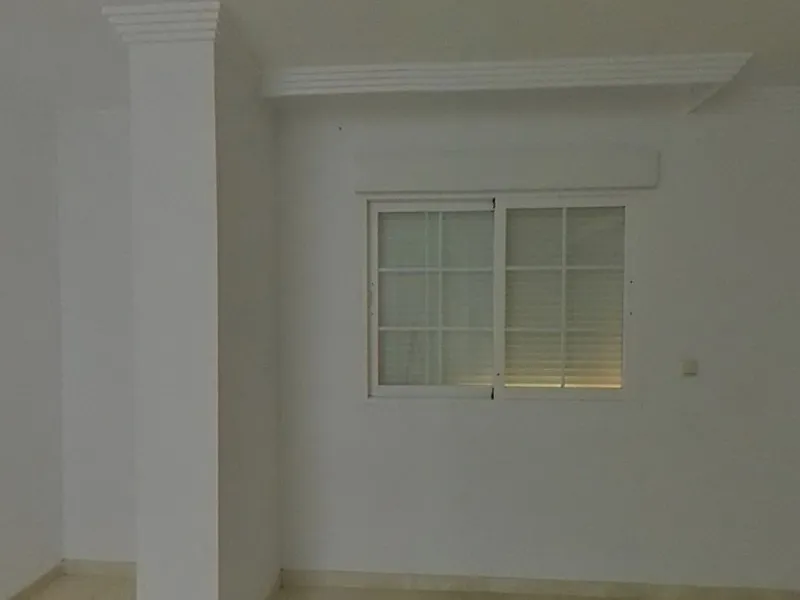 House - Detached Villa в продаже в Marbella, Málaga. В доме 3 спален и 4 ванных комнат. Площадь дома 409 м²